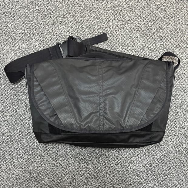 요시다포터 블랙 크로스백 메신저백