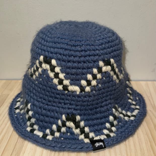 스투시 니트 버킷햇