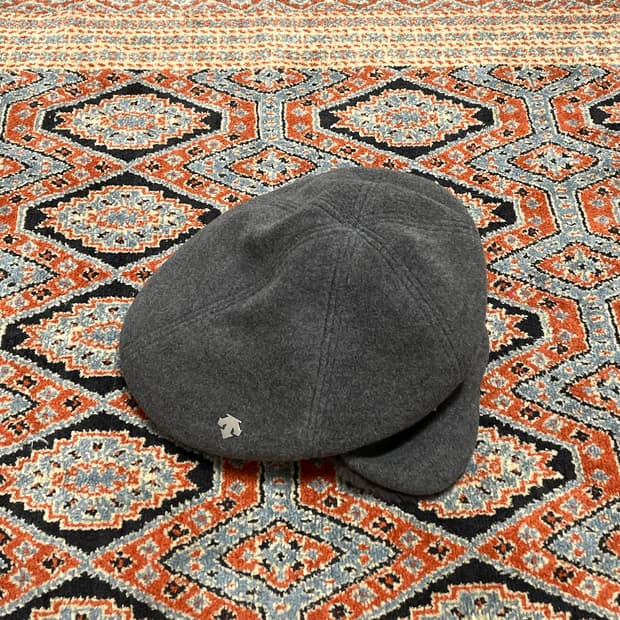 데상트 그레이 귀마개 헌팅캡 FREE