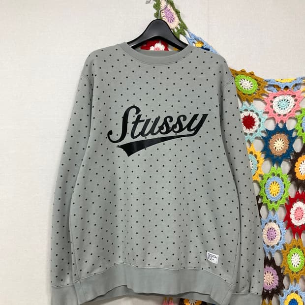 Stussy 스투시 스펠아웃 도트 땡땡이 맨투맨 _ 연그레이