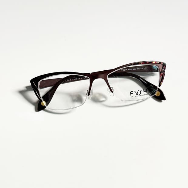 영국제 FYSH 브라운 레오파드 메탈 캣아이 반무테 빈티지 안경
