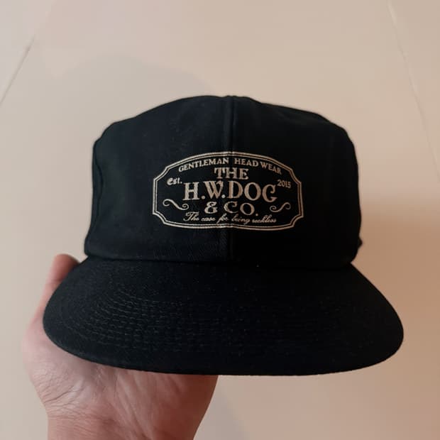 The H.W Dog&Co 도그앤코 트러커캡 블랙 38사이즈