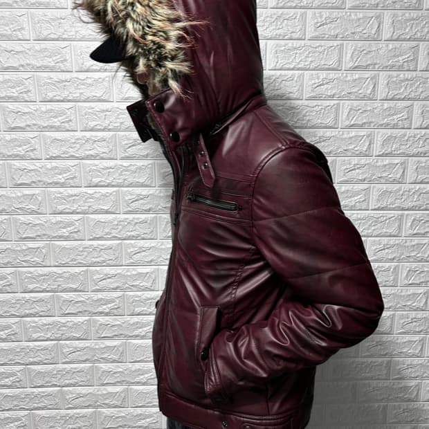 Avail 버건디 페이드 퍼 트리밍 자켓