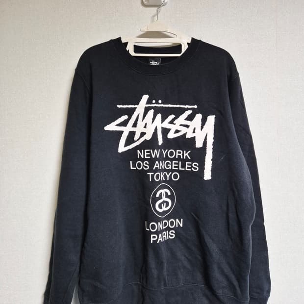 스투시 월드투어 블랙 맨투맨