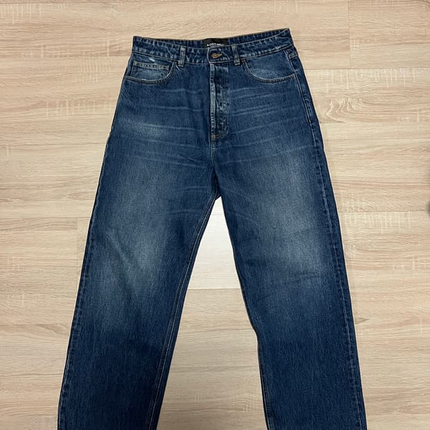 어콜드월 청바지