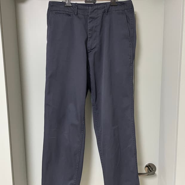 나나미카 와이드 치노 팬츠 네이비 32 사이즈