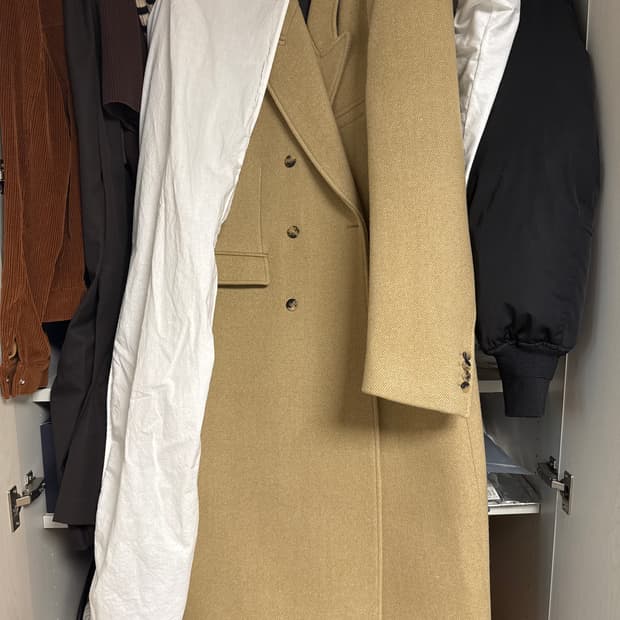 23fw 렉토 로버펠트 베이지 s 사이즈 팝니다.