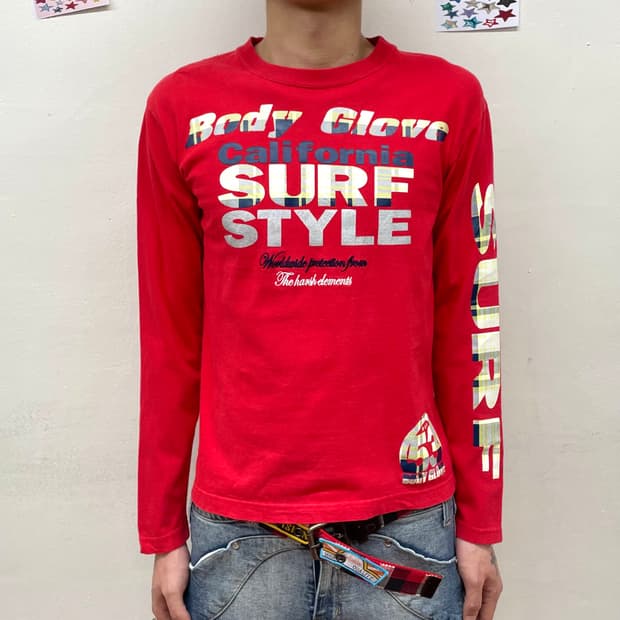 Surfer Style Red Sleeves