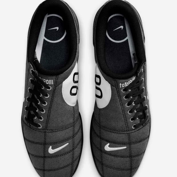 나이키 토탈90 프리미엄 블랙