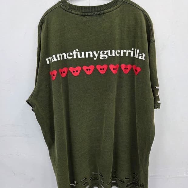 XL 네임퍼니게릴라 namefunyguerrilla 카키 데미지 티셔츠