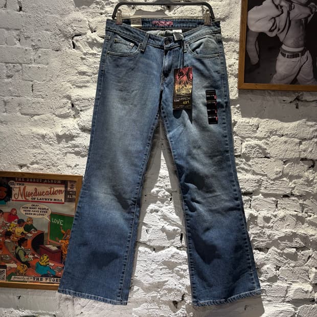 리바이스524 데드스탁 부츠컷 데님팬츠