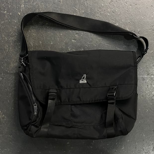 캉골 메신저백 