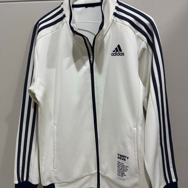 아디다스 일본판 아이보리 트랙탑 