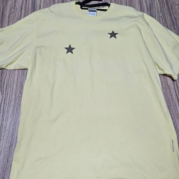더바이닐하우스 STAR TEE YELLOW

