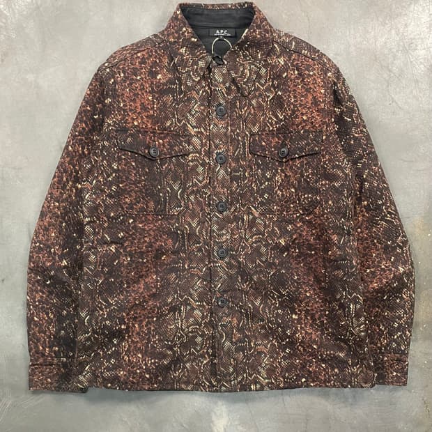 아페쎄 파이톤 퀼티드 자켓