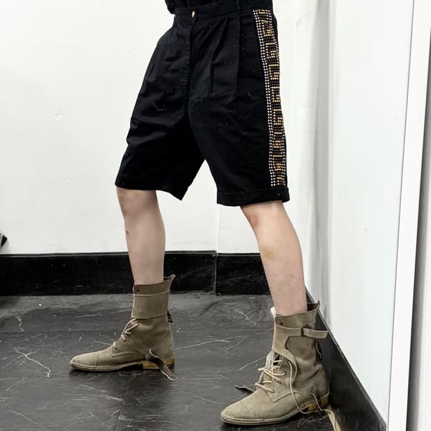베르사체 X H&M 스터드 하프 팬츠