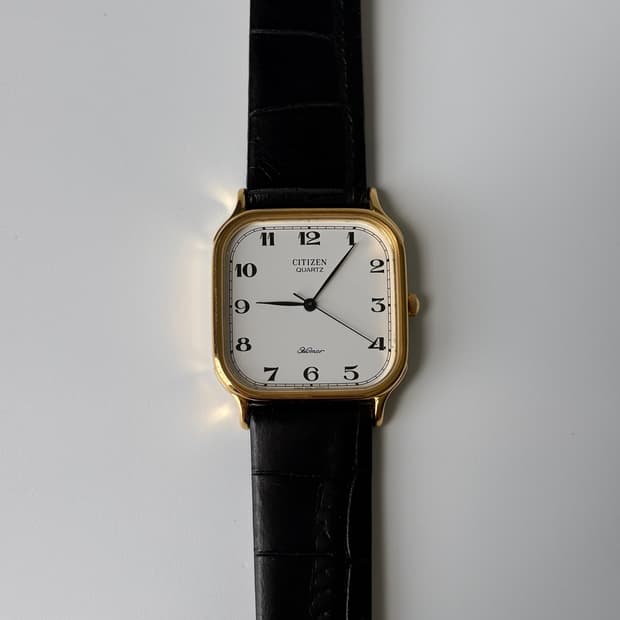 1980s Homer Gold Square Quartz