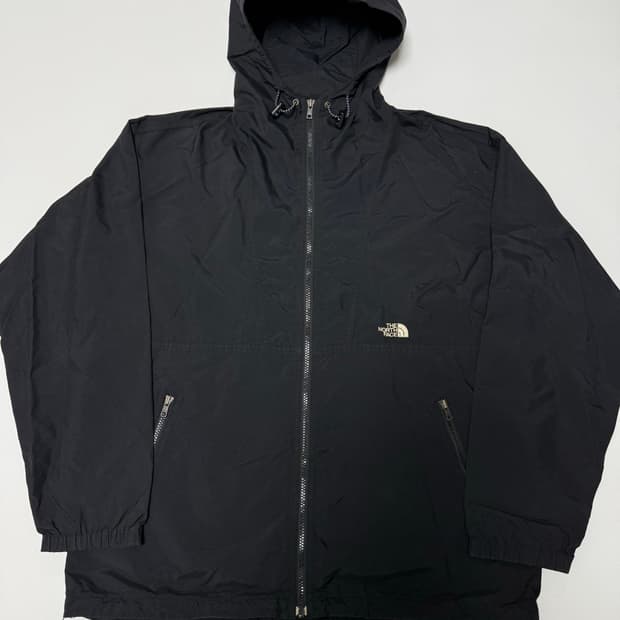 노스페이스 미들로고 나일론 자켓 블랙 바람막이