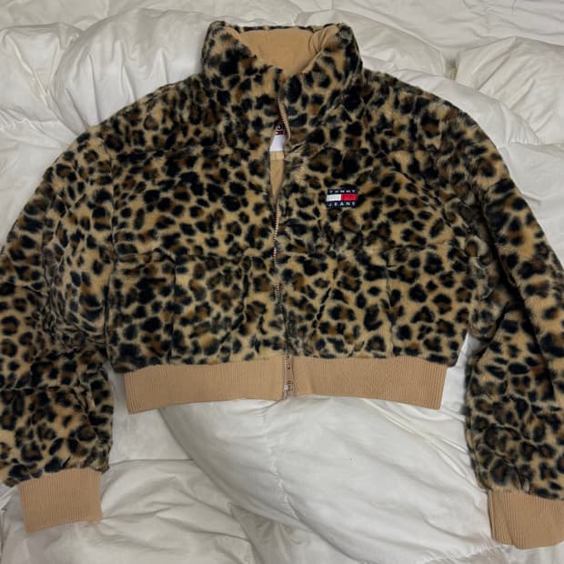 타미힐피커 레오파드 크롭 후리스자켓