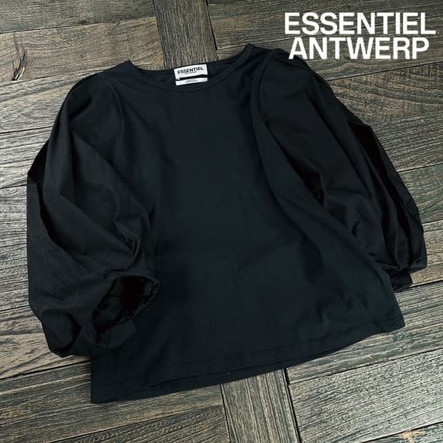 [에센셜 엔트워프] 벌룬 슬리브 블라우스 블랙 M19891