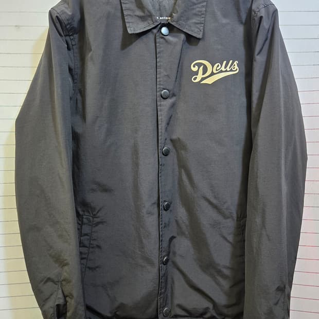 데우스 엑스 마키나 코치 자켓 블랙