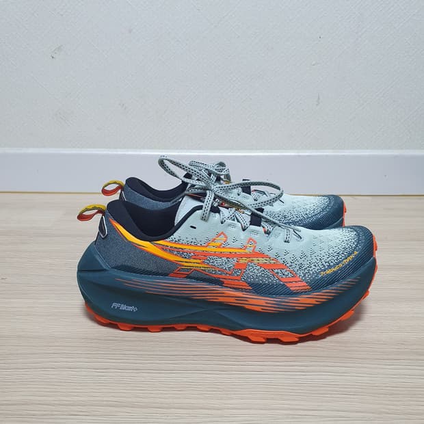 아식스 트라부코 맥스 4 트레일러닝화 255