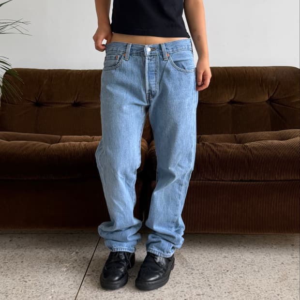 Levi’s 501 라이트 워시 스트레이트 데님 팬