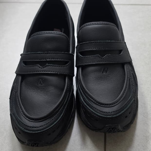 뉴발란스 1906L 블랙 275 사이즈