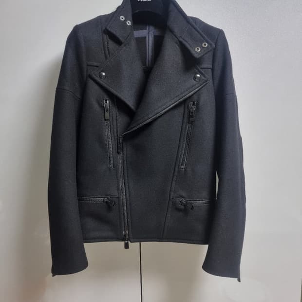 지방시 울라이더 자켓 44사이즈 국내 매장판