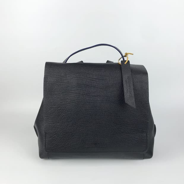 만다리나덕 비올라 백팩 여성 가방