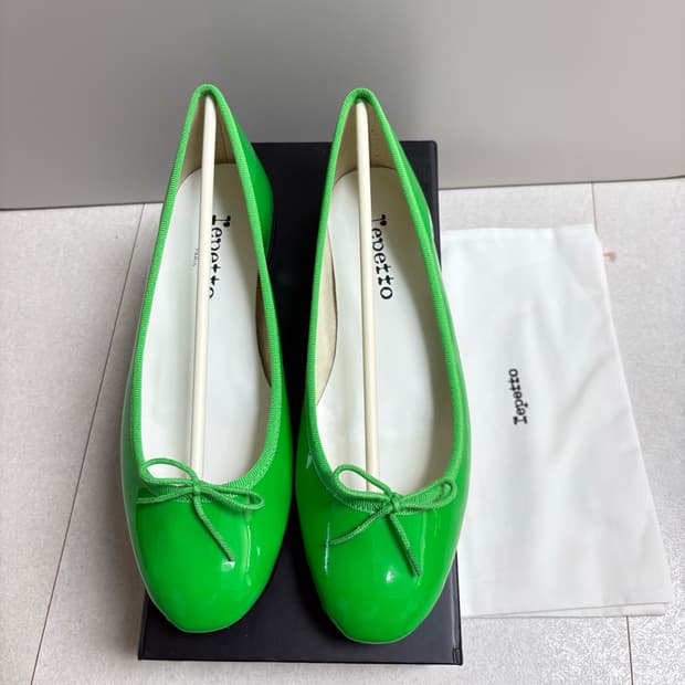 (새상품)레페토 산드리옹 플랫 38사이즈