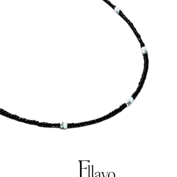 Ellavo simple black beads necklace