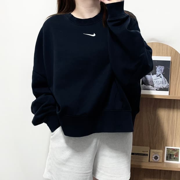 [정품] 나이키 블랙 중앙스우시 기모 맨투맨 [ L ]