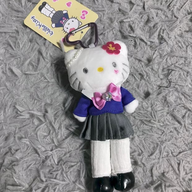 일본 산리오 정품 갸루 키티 롱다리 교복 키링 헬로키티 인형 양도 y2k