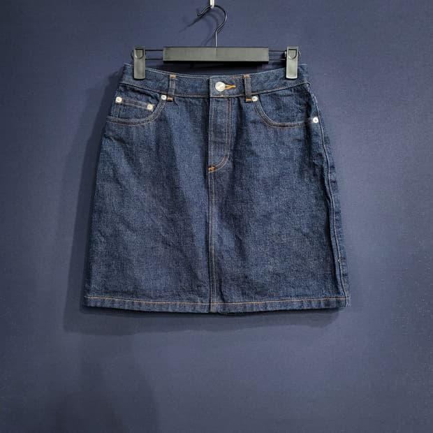A.P.C 스탠다드 데님 미니스커트