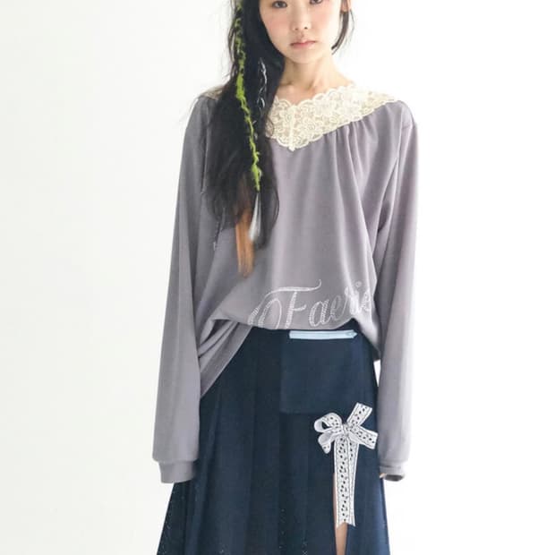 샵페어리 shop.faerie 레이스 브이넥 셔링탑