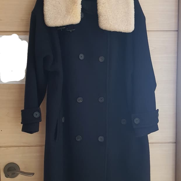 스튜디오 톰보이 양털 카라 롱 코트