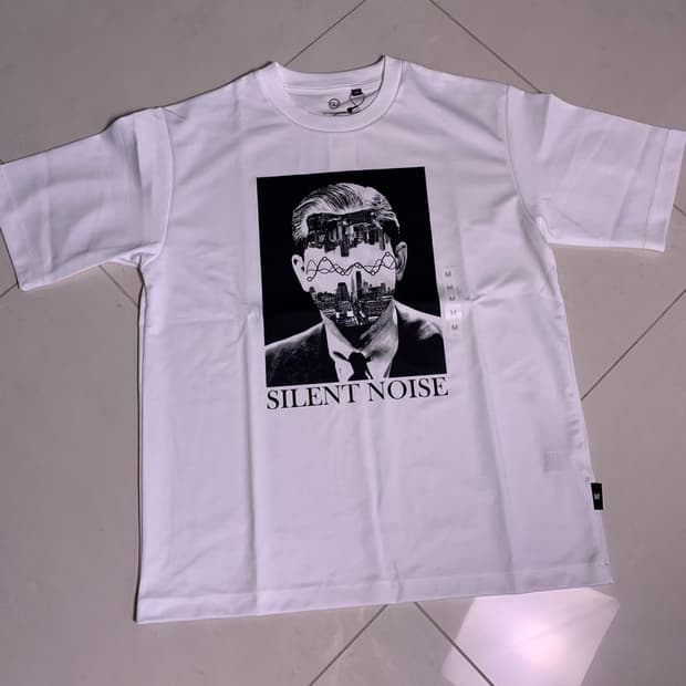 DRY PUNCH PRINT TEE 드라이 펀치 프린트 티셔츠