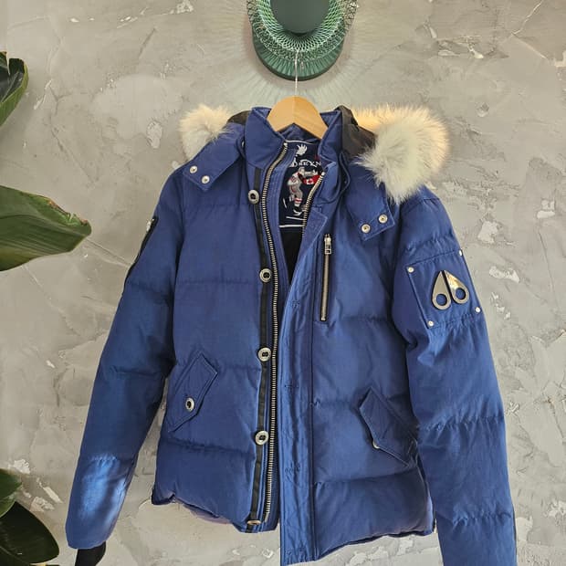 무스너클 스털링 파카 / 블루 컬러 / 남성 S