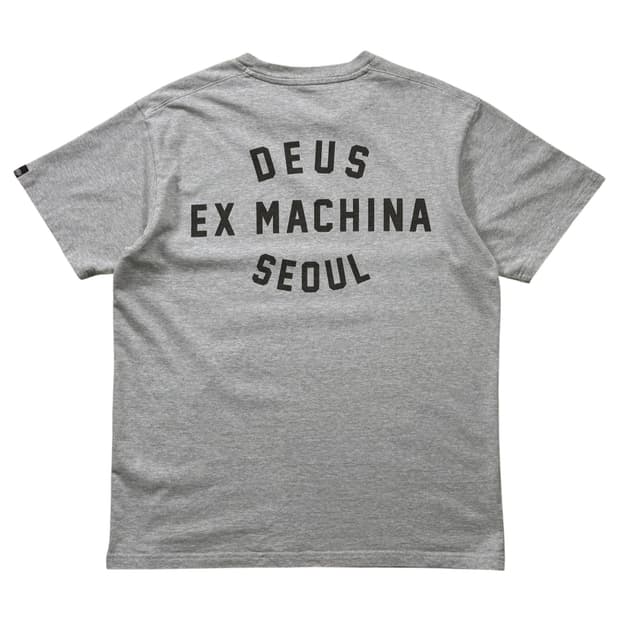 데우스 엑스 마키나 서울 반팔티