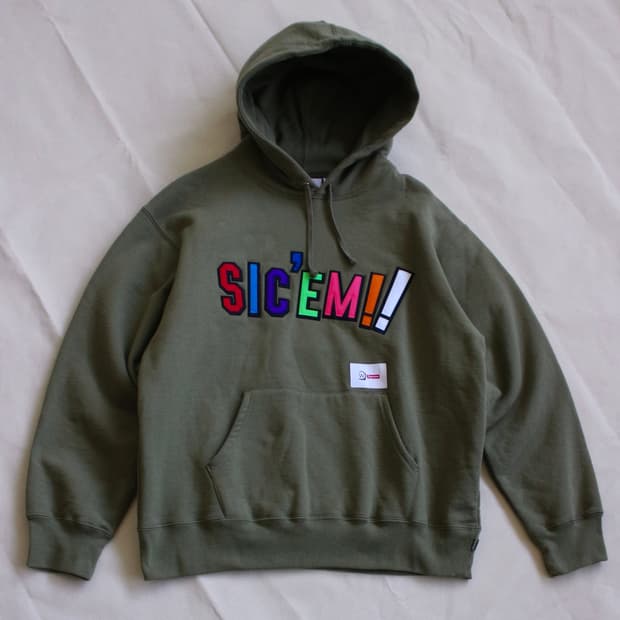 슈프림 x 더블탭스 sic'em!! 후디 