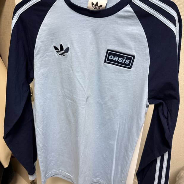 아디다스 x 오아시스 투어 롱슬리브 티셔츠