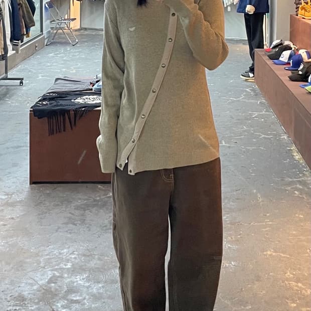 엠포리오 아르마니 베이지 립 니트 스웨터 H1191