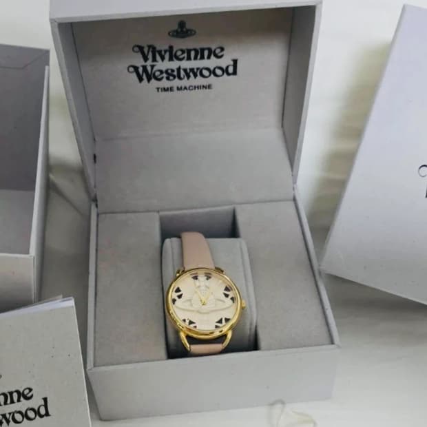 비비안웨스트우드 핑크 시계