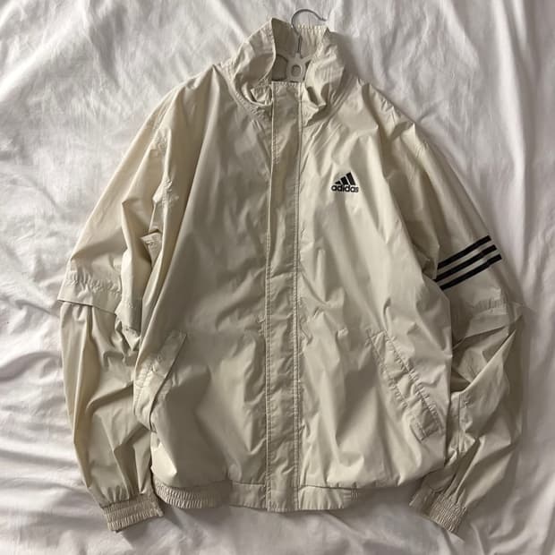 아디다스 베이지 바람막이