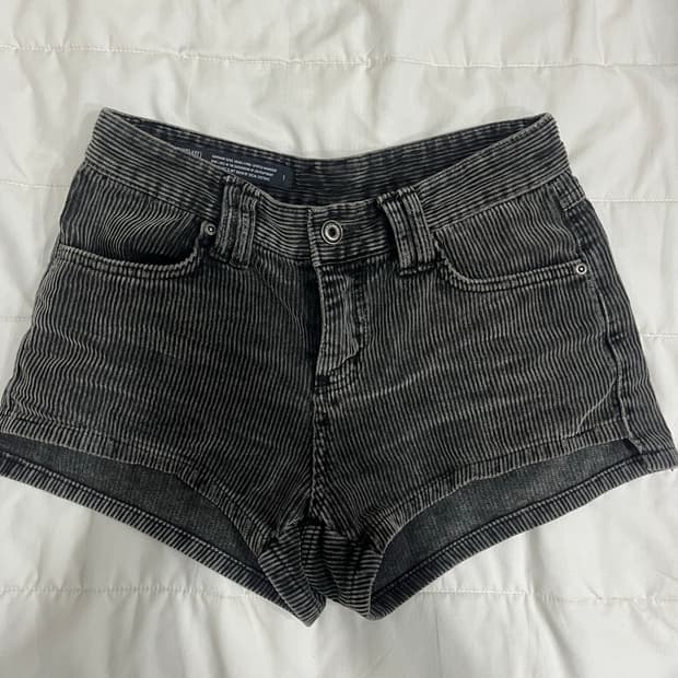 보헤미안서울 WASHED CORDUROY SHORTS