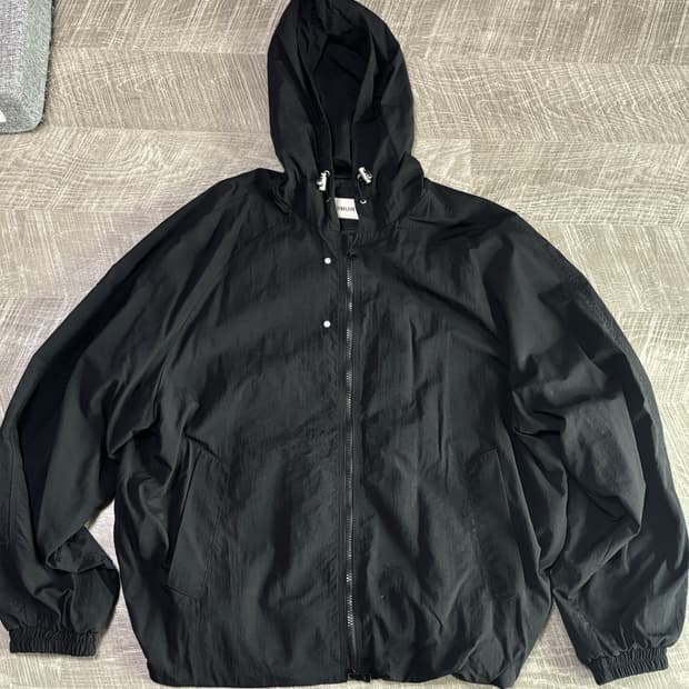 KIIMUIR 블랙 바람막이 L