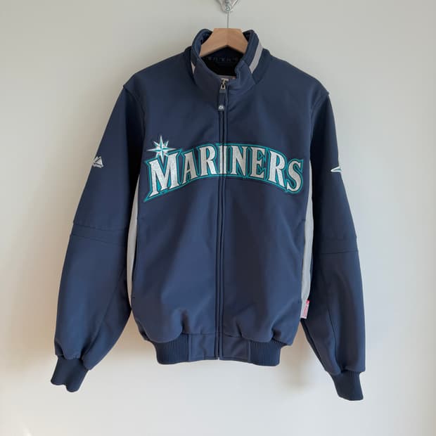 마제스틱(Majestic) 집업 점퍼