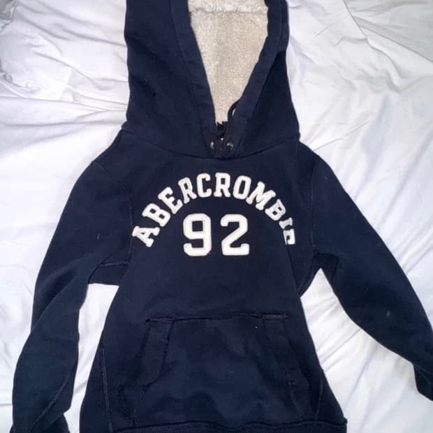 아베크롬비 양털 네이비 원형 로고 후드티 후드집업