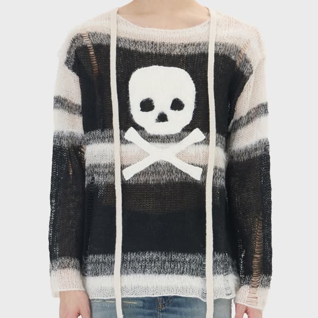 히스테릭 글래머 스컬 아플리케 크러쉬드 스트라이프 스웨터 화이트